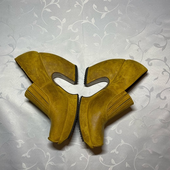 John Fluevog Prepare Hi Steady - Picture 2 of 7